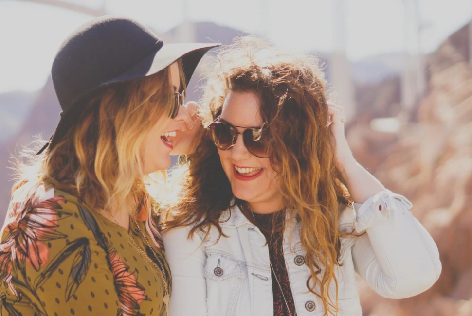Strangers to Soulmates: How to Make Friends While Traveling Solo